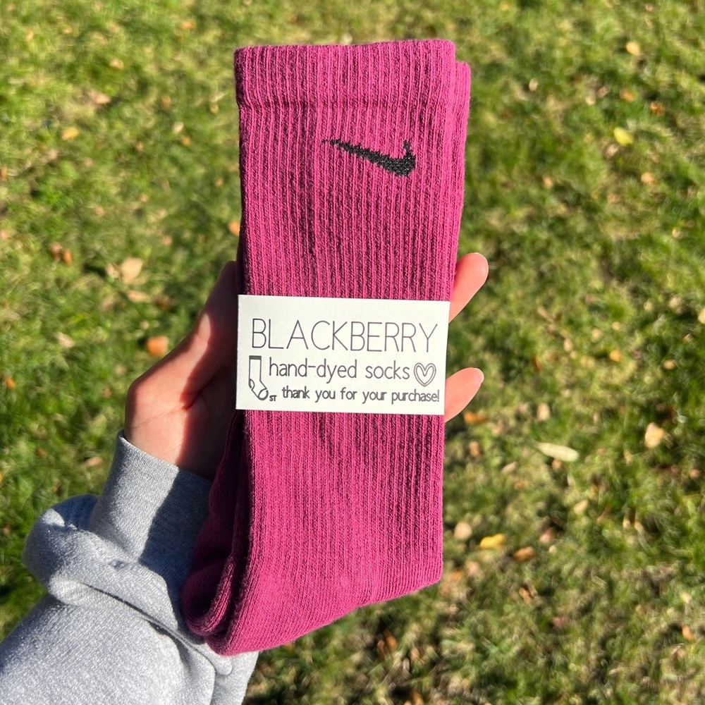 NWT Nike Blackberry Hand Dyed Dri-Fit Crew Socks